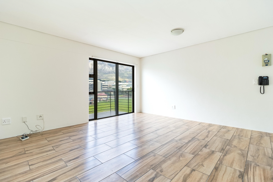 1 Bedroom Property for Sale in Zonnebloem Western Cape